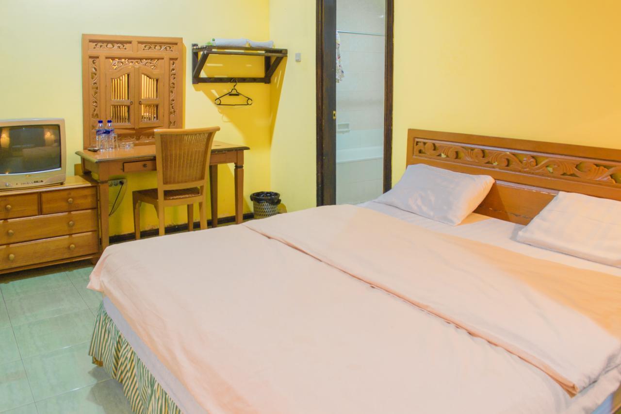 Foresta Inn Family Resort Prigen エクステリア 写真