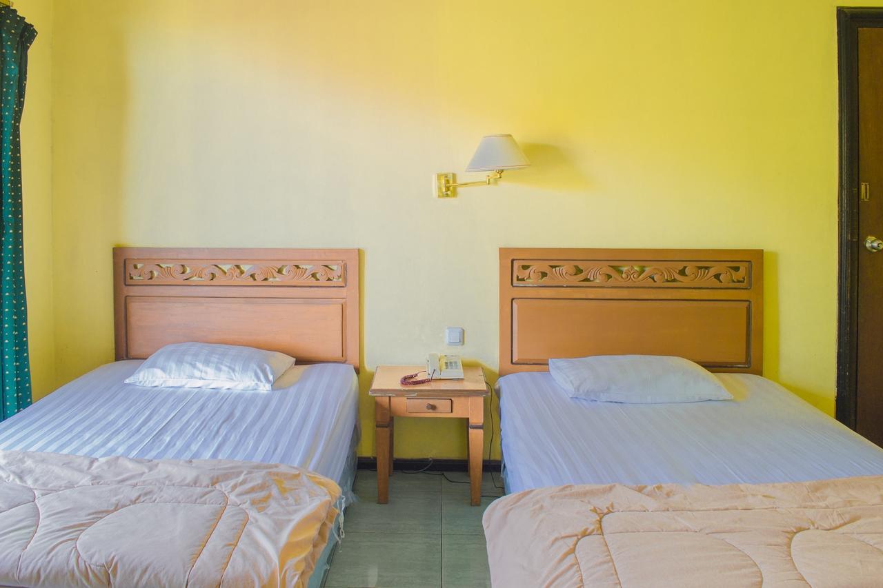 Foresta Inn Family Resort Prigen エクステリア 写真
